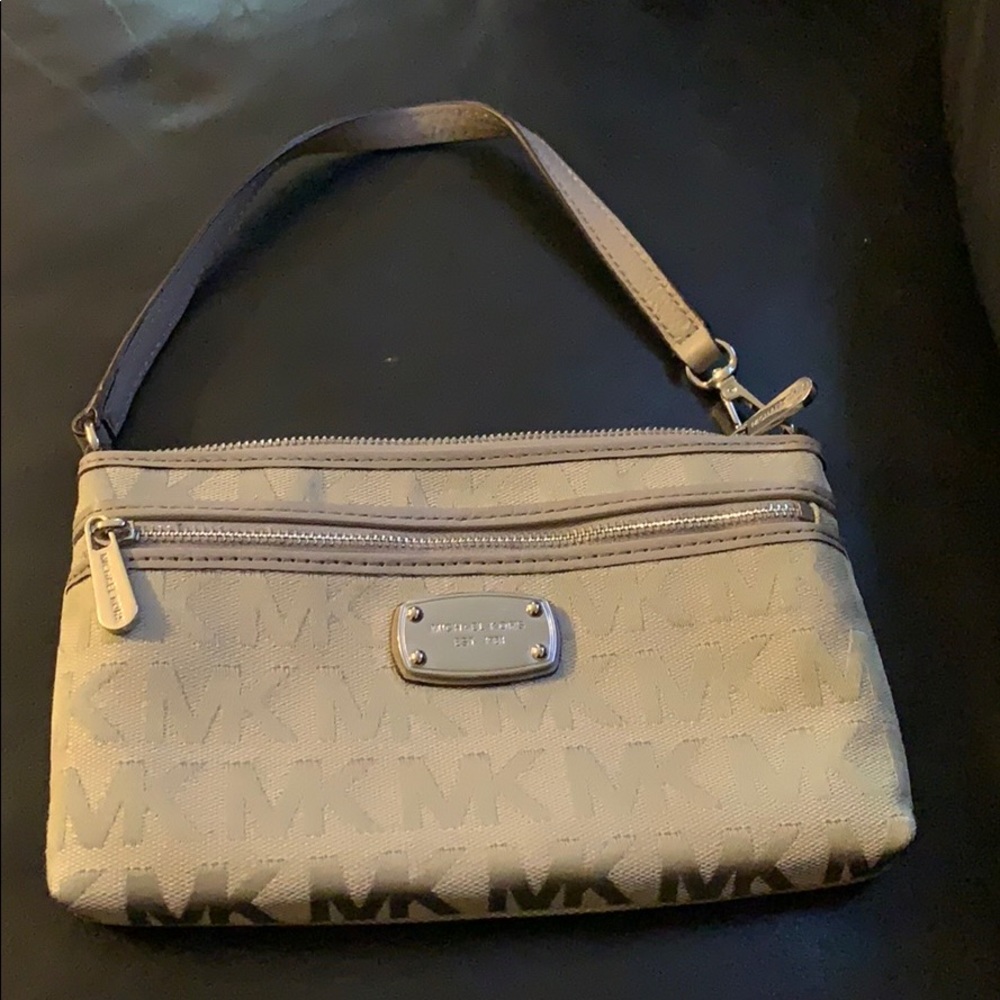 Authentic Michael Kors Wristlet